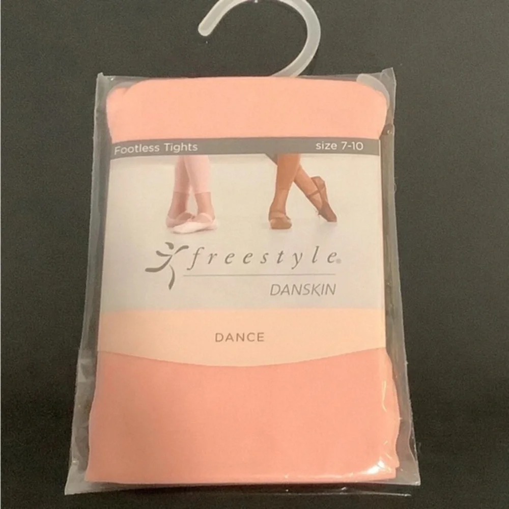 - Danskin Dance Freestyle Footless Tights -Pink